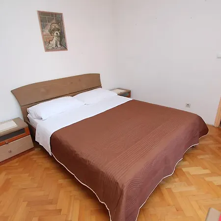 Apartment Meynuel *